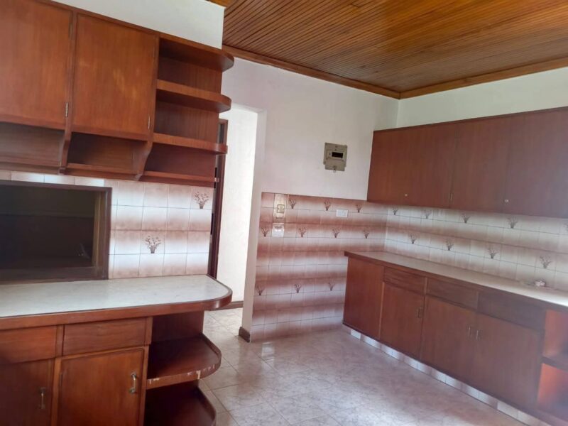 5 - Bedroom Maisonette On ¼ Acre Plot For Rent In Senior Staff -Athiriver.
