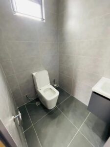 Luxurious Well Executed 3 Bedroom bungalows all en-suite plus a DSQ