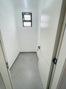 Luxurious Well Executed 3 Bedroom bungalows all en-suite plus a DSQ