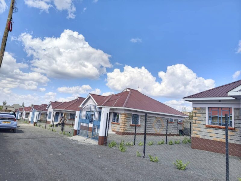 𝟑 𝐁𝐞𝐝𝐫𝐨𝐨𝐦𝐬 𝐁𝐮𝐧𝐠𝐚𝐥𝐨𝐰𝐬 𝐟𝐨𝐫 𝐒𝐚𝐥𝐞