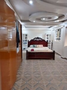 5BEDROOM ALL ENSUITE at Embassy