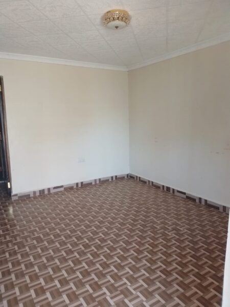 2bedroom vacant available