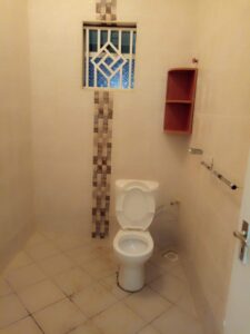 3bedrooms nyankongo 33k master ensuite