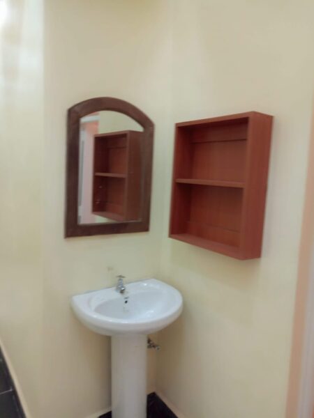 3bedrooms nyankongo 33k master ensuite