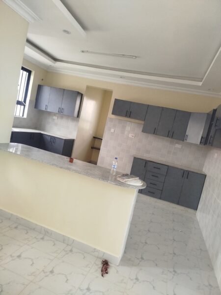 3 Bedroom Flat Roof House with Detached SQ for Sale in Acacia Kitengela – 900m from Namanga Road (KSh 11M Negotiable)