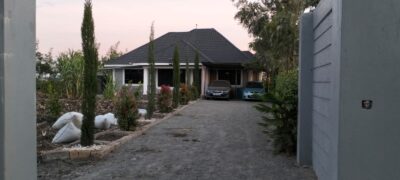 4 Bedroom Bungalow for Sale in Far Side Kitengela – Near St. Bernard Birika (KSh 10M, Negotiable)