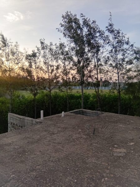 Chuna Kitengela ½ Acre Plot + Incomplete 4–5 Bedroom Maisonette – Prime Investment Deal (8M)