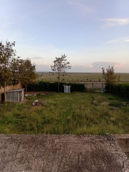 Chuna Kitengela ½ Acre Plot + Incomplete 4–5 Bedroom Maisonette – Prime Investment Deal (8M)