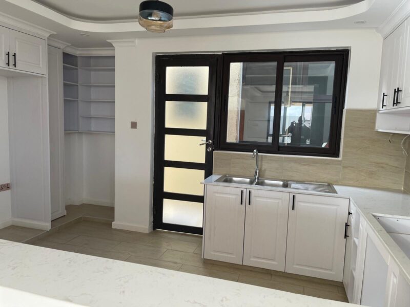 4 Bedroom All En-Suite Villas for Sale in Kitengela – 37 Rinnovo Residence