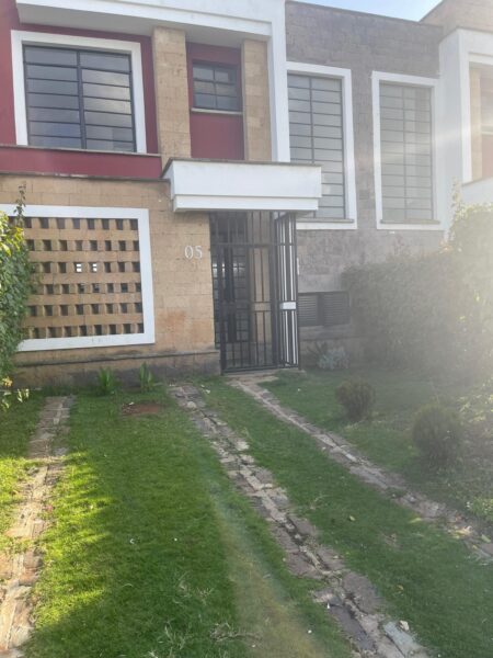 Spacious 3-bedroom maisonette available for rent in Yukos, Kitengela.
