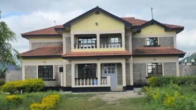 5 Bedroom Maisonette for Rent in Kitengela Milimani | Half Acre Compound | KSh 80,000