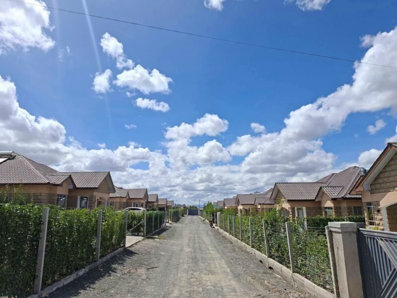 3-Bedroom All En-Suite Bungalow + DSQ in Acacia, Kitengela | 1.3km from Namanga Road | KSh 9.5M
