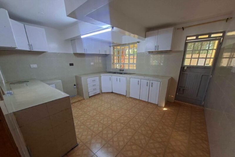 6 Bedroom House with DSQ for Rent in Kitengela Chuna Estate | KSh 80,000