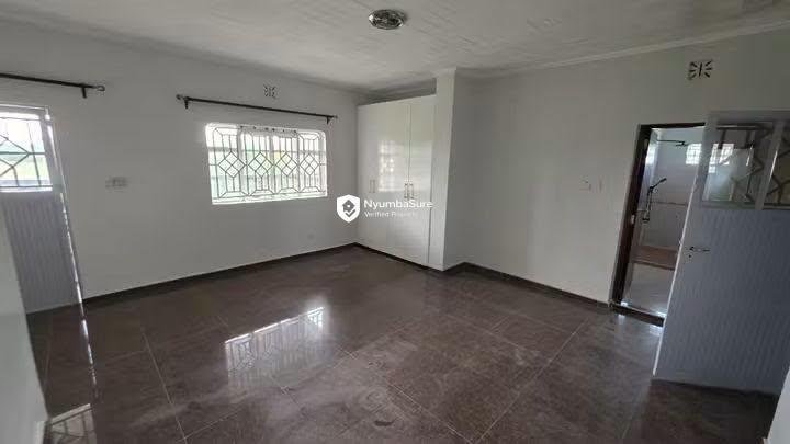 5 Bedroom Maisonette for Rent in Kitengela Milimani | Half Acre Compound | KSh 80,000